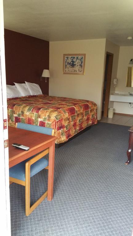 Foster Inn Monticello エクステリア 写真